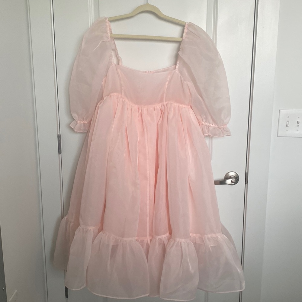 The Peach Skin French Puff